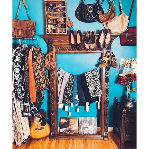 Like this Listing to Bookmark My Closet! - Picture 7 of 8